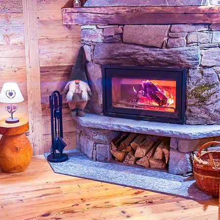 Joivy Modern Family Chalet With Stunning Mountain Views Champoluc Zewnętrze zdjęcie
