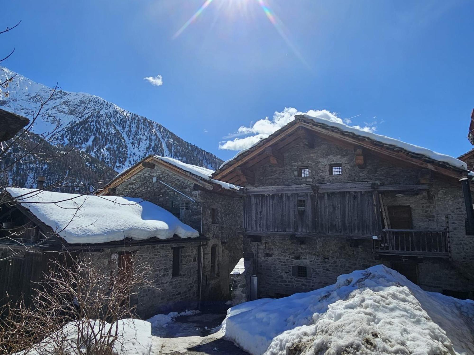 Joivy Modern Family Chalet With Stunning Mountain Views Champoluc Zewnętrze zdjęcie