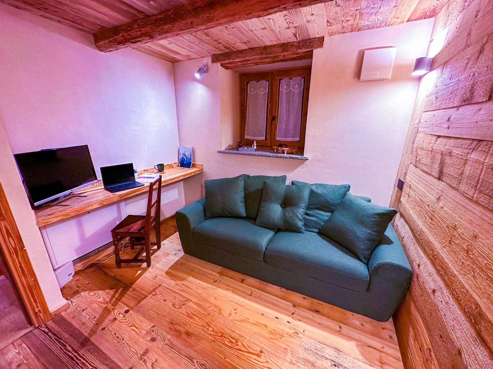 Joivy Modern Family Chalet With Stunning Mountain Views Champoluc Zewnętrze zdjęcie